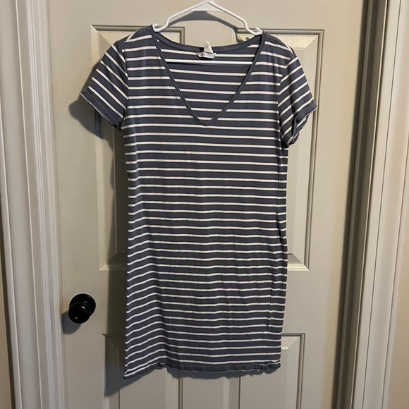 Dress - Picture 1 of 1